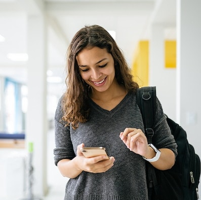 Apply for a student loan - Los Angeles, California, United States