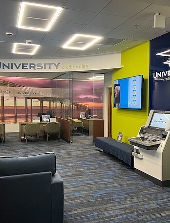 University of California San Diego Banking Hub - Located on the UC San Diego campus in the Price Center.